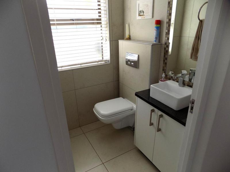 4 Bedroom Property for Sale in Monte Christo Western Cape